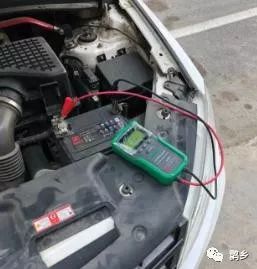 汽车电瓶充多少安